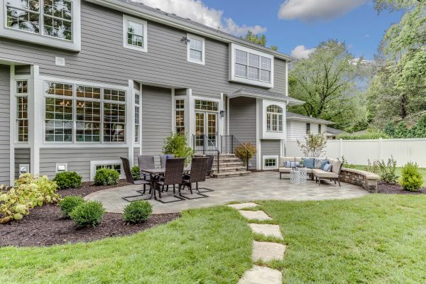 Concrete Patio Landscaping in Saint Petersburg